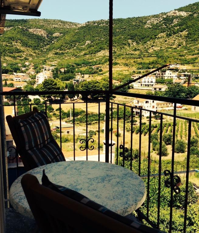 Appartamento Hill House Marija Komiža Esterno foto